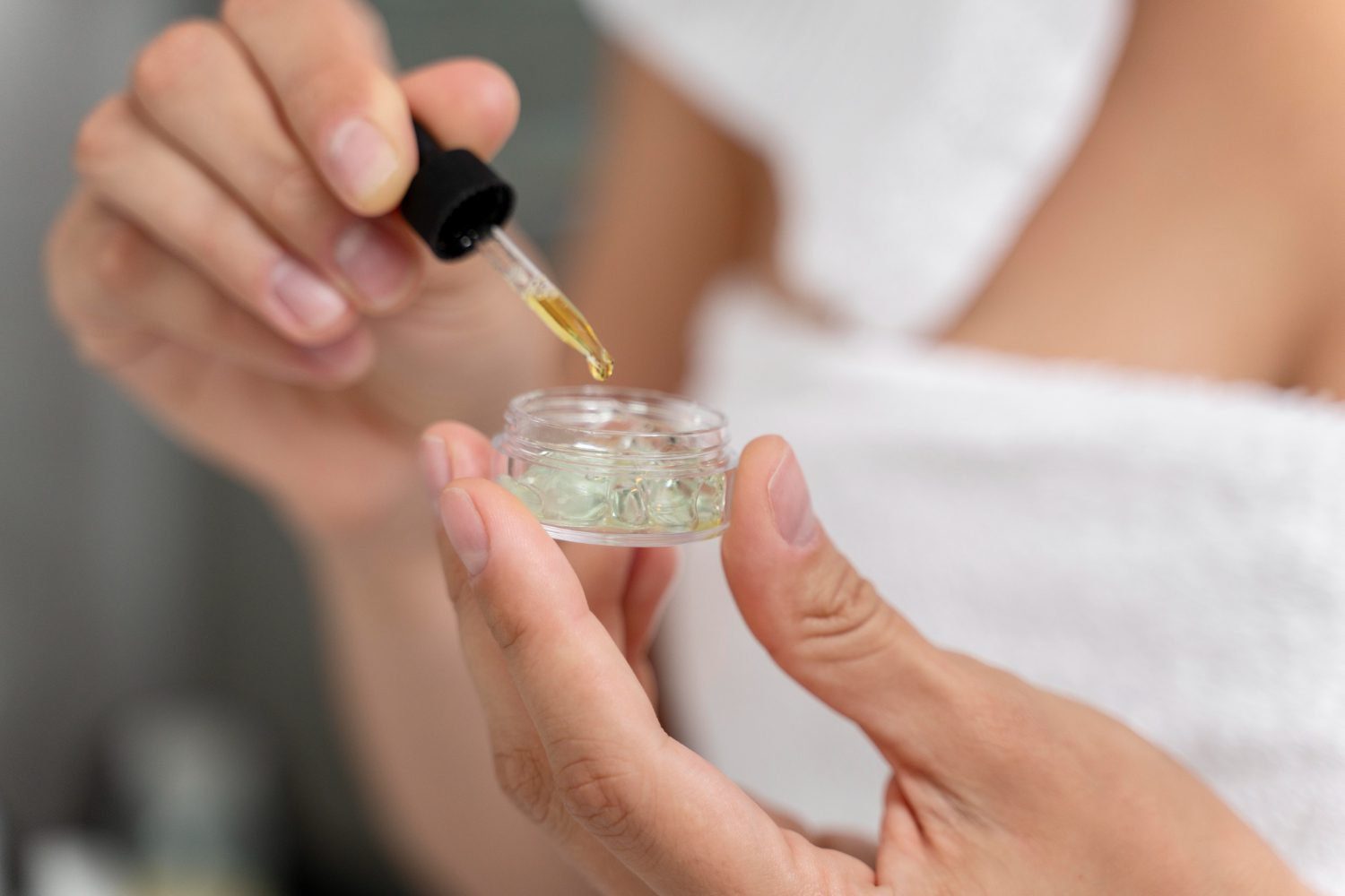 Hydroglycerin vs hydroglycolic botanical extracts comparison