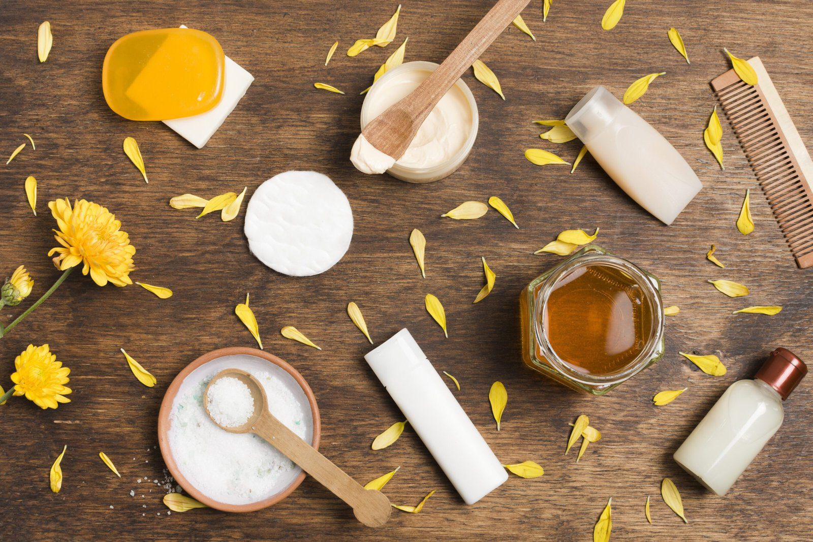 Surfactants and emulsification systems in cosmetic and nutritional formulations