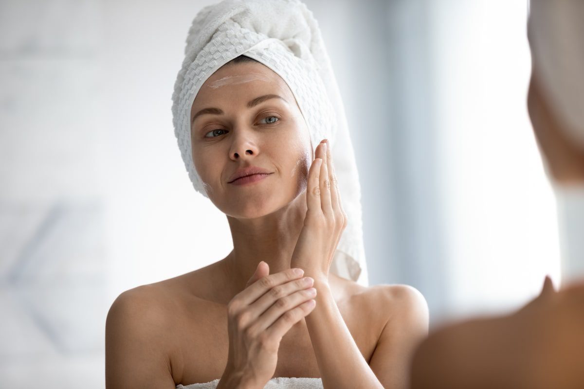 Waterless and solid cleansing systems using surfactants